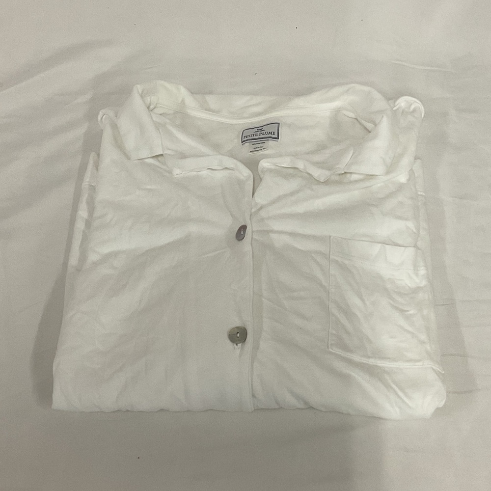 Woman’s 3/4 sleeve Petite plume White Button-Up Shirt